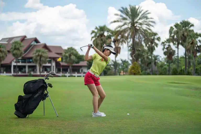 The 5 Best Golf Club Sets for Women For Every Experience Level