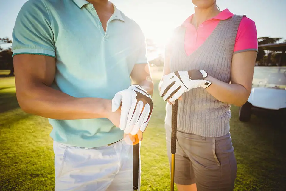How Often do Golfers Change Gloves