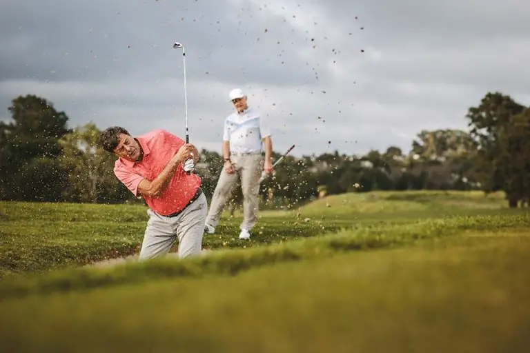 Mastering the Art of Hitting a Golf Ball Straight: Expert Tips and Techniques